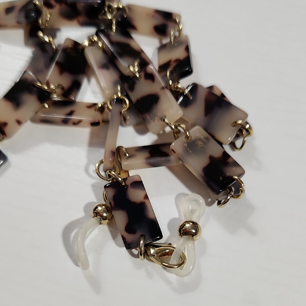 Tortoise Shell Acrylic Eye Chain Necklace